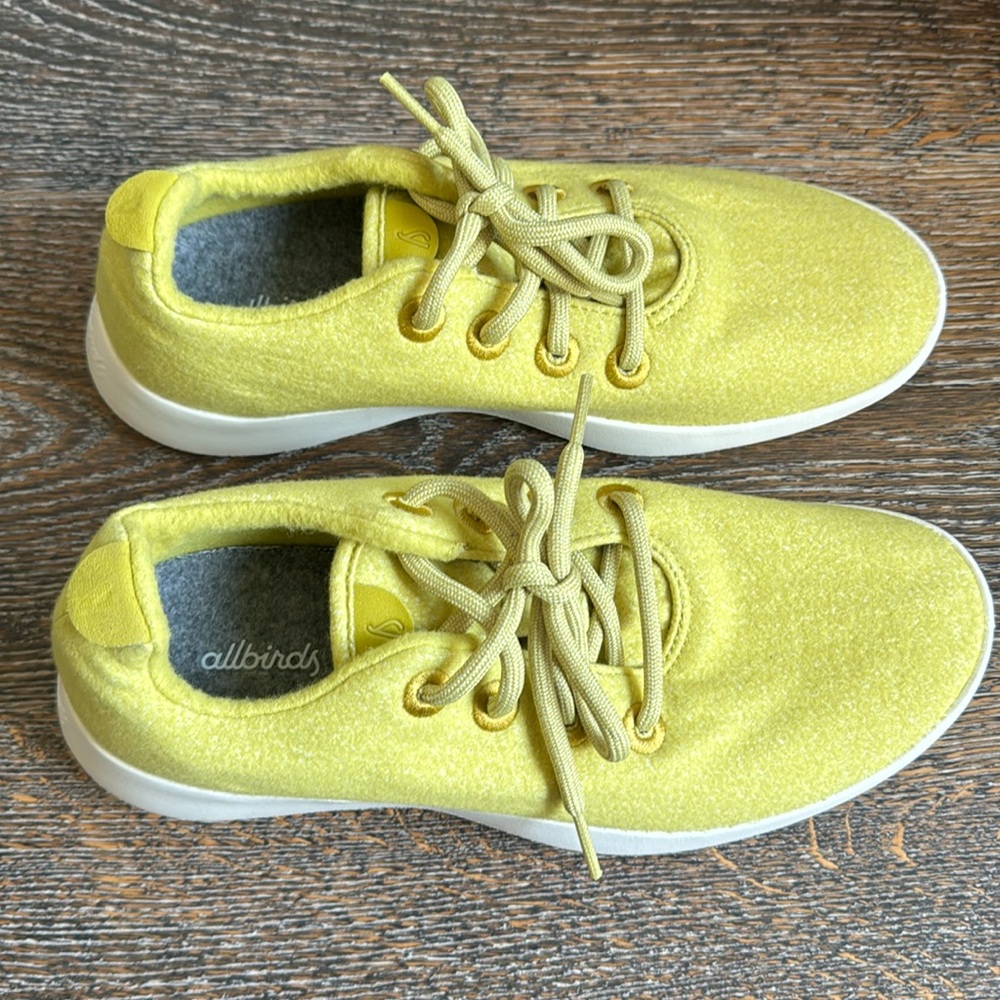 Allbirds Wool Runners Elephant Grass Mens 8/Womens 9.5